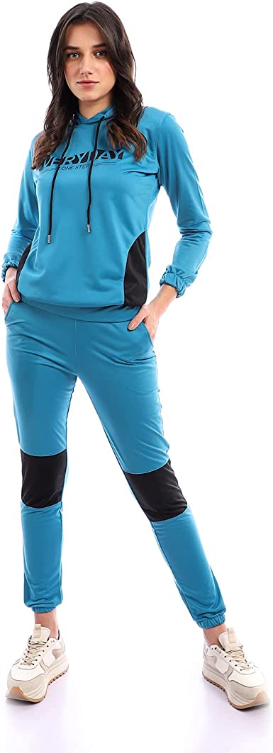 بدلة نسائية من كيزار للتدريب من سيزار ,  , سوق حكاية