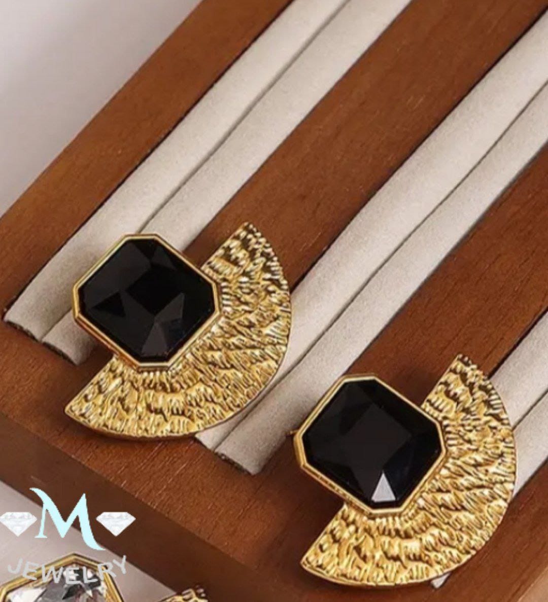 حلق ماركات استانليس | سوق حكاية